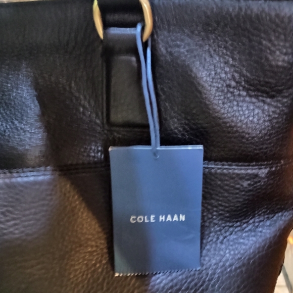 NWT Cole Haan Black Leather Handbag With Long Strap - Picture 5 of 7